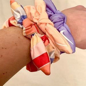 **SOLD** NWOT Nike Scrunchies 3-pack